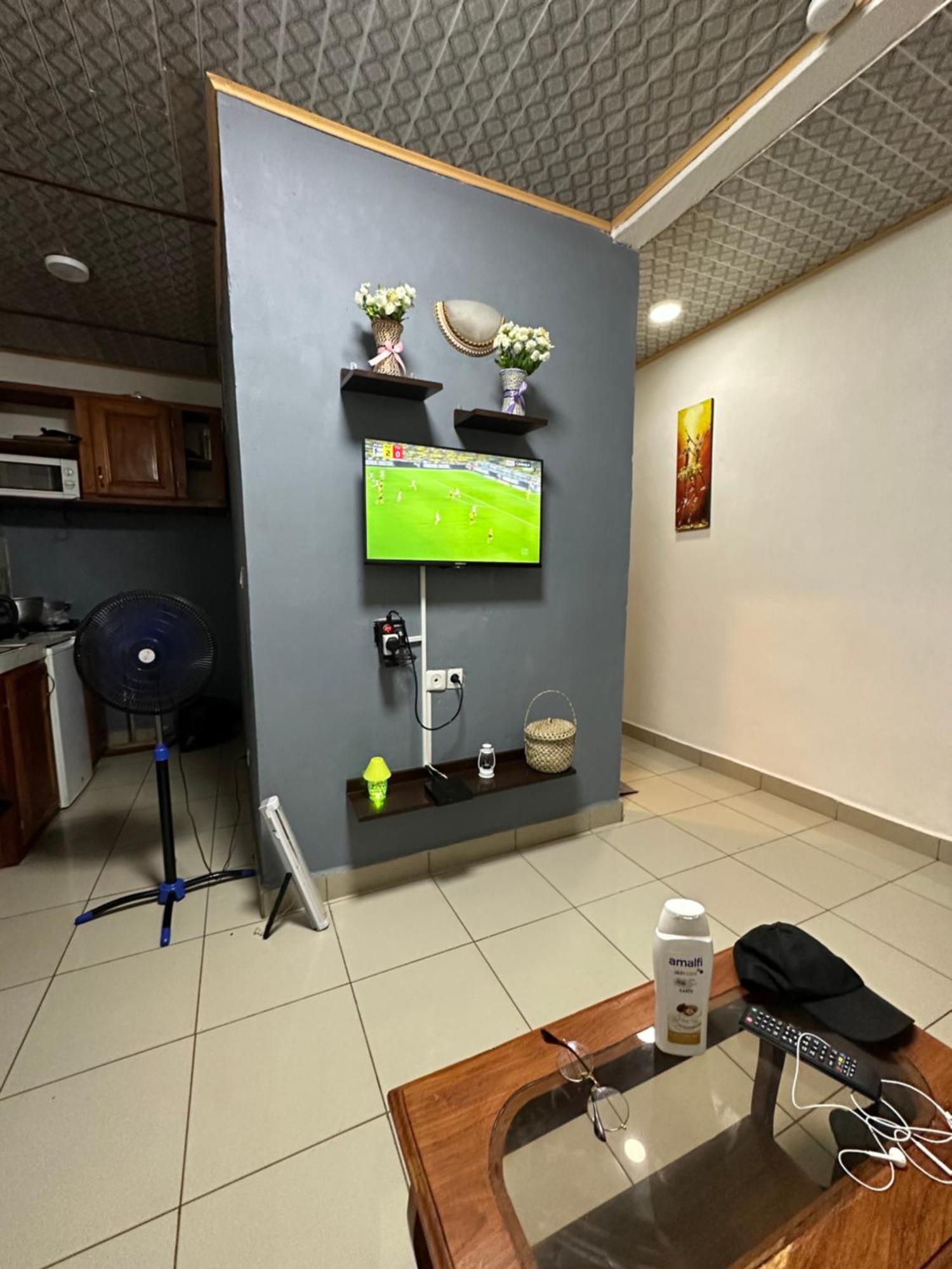 Les Logis De Nouvelle Route Bastos Apartman Yaoundé Kültér fotó