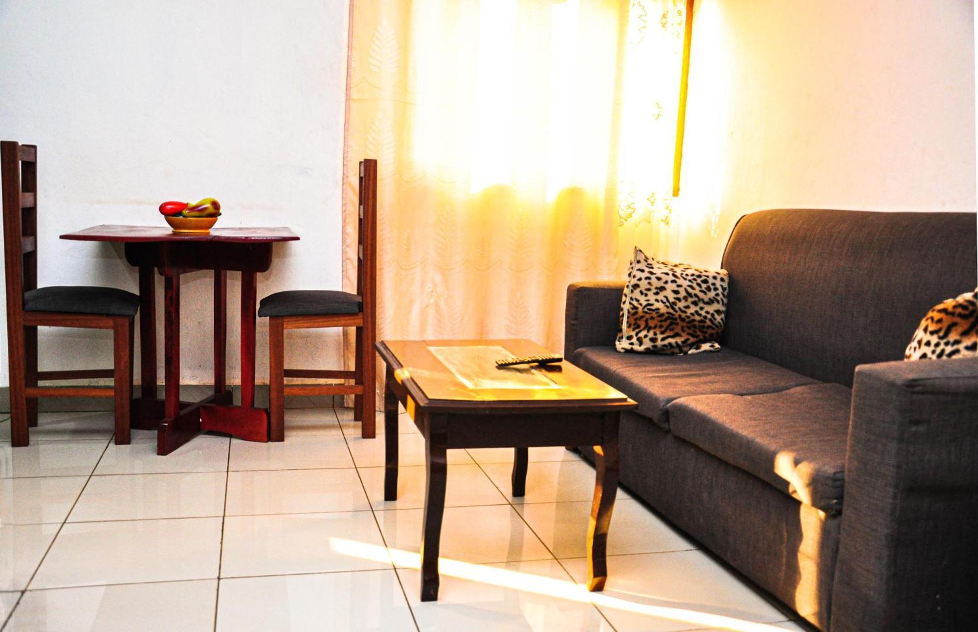 Les Logis De Nouvelle Route Bastos Apartman Yaoundé Kültér fotó